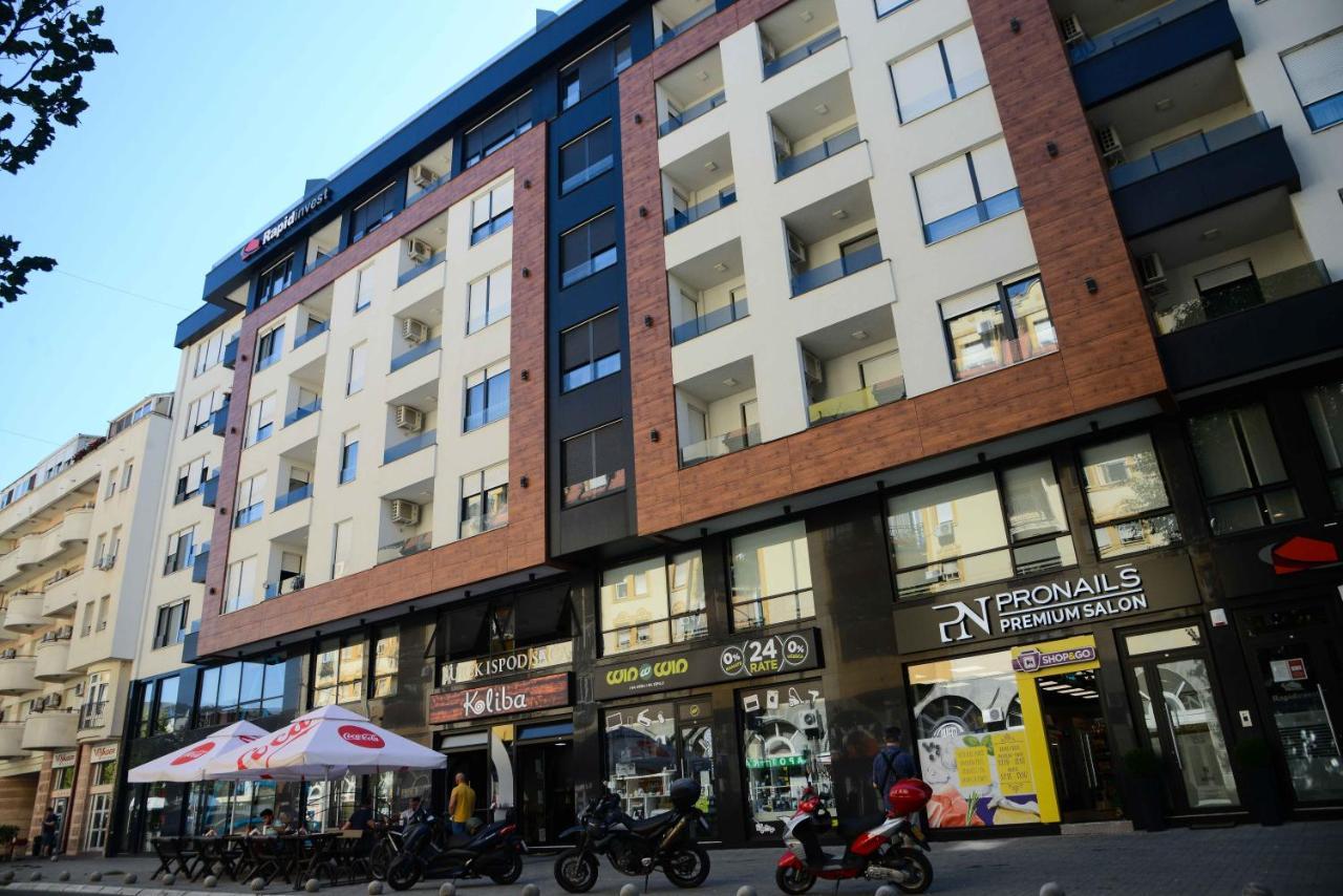 Tesla 70 Apartment With Secure Parking In The Garage โนวีซาด ภายนอก รูปภาพ
